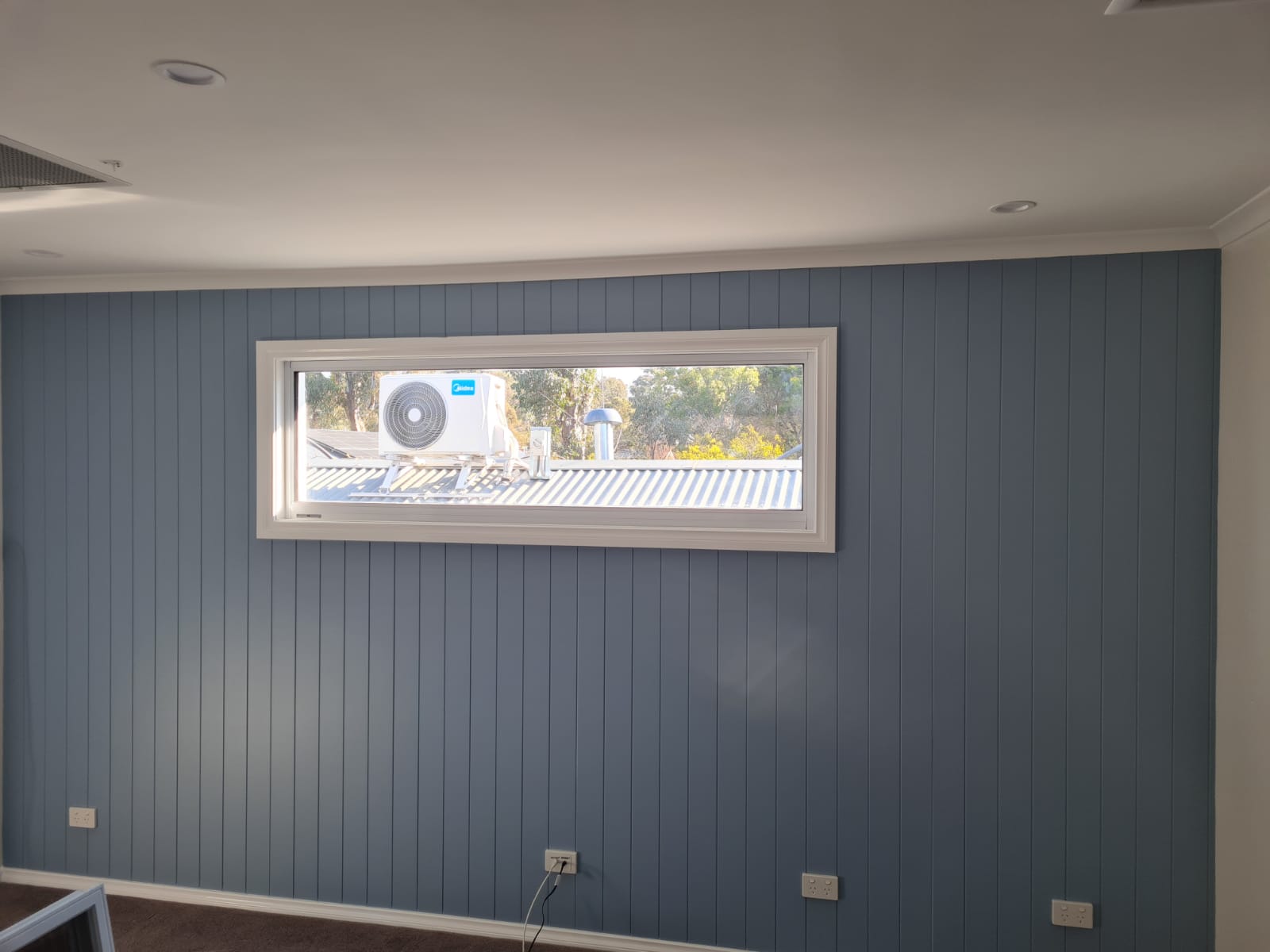 ID Painting - Interior White Walls Professional Finish